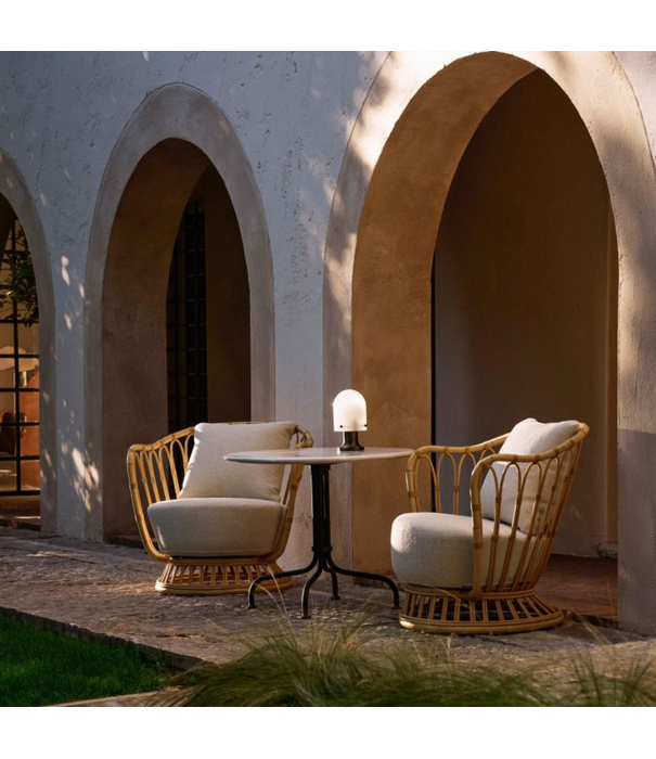 Gubi   Grace Outdoor Lounge Stoel natural - Plutarco 158