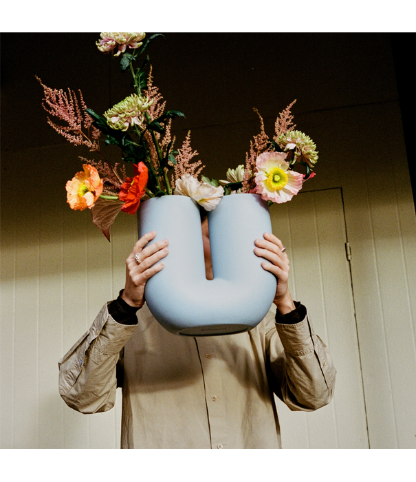 Muuto Kink Vase Light Blue