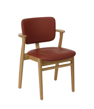 Artek Domus Chair oak, Spectrum Terracotta leer, cognac piping
