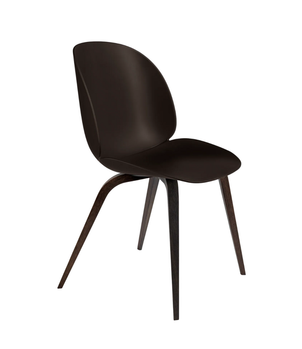 Gubi  Gubi Beetle eetkamerstoel recycled plastic, poten gerookt eiken