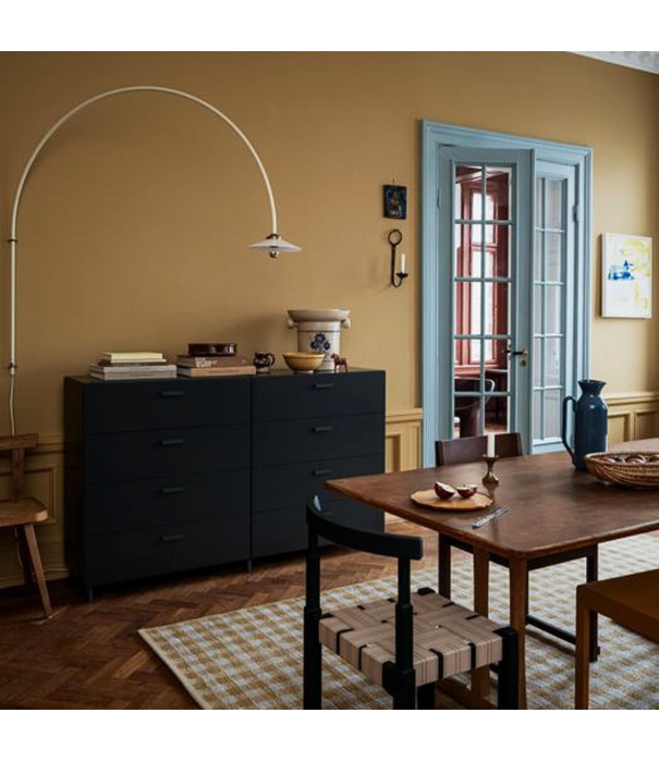 String  Furniture String Two Wide Relief drawers met poten