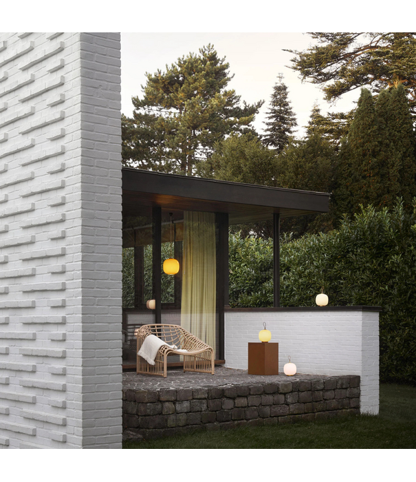 Louis Poulsen  Louis Poulsen VL45 Radiohus Portable Light