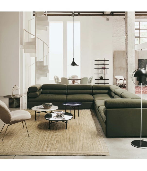 Gubi  Gubi Elegio 4-seater Sofa, fustagno 01 cream