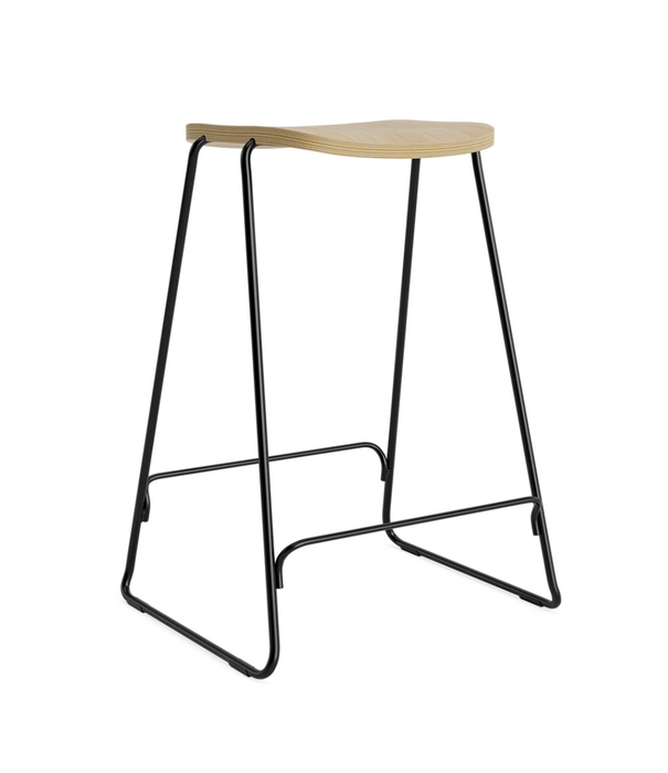 Normann Copenhagen  Just Counter Barkruk eiken, slede voet