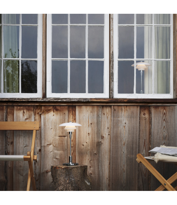 Louis Poulsen  Louis Poulsen - Ph 2-1 portable lamp chrome