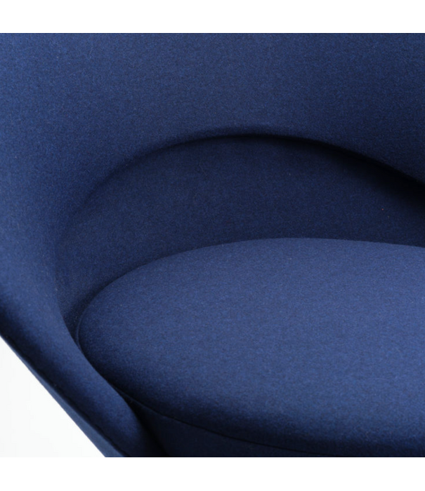 Vitra  Heart Cone Stoel - Cosy 2 dark blue, basic dark voet
