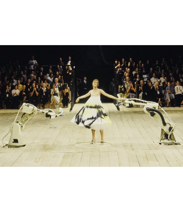 Vitra  Catwalk The Art of the Fashion Show