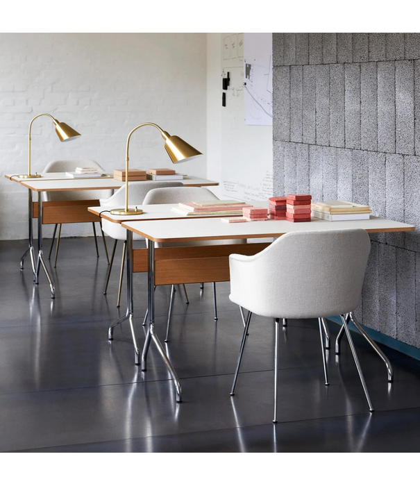 &Tradition Pavilion AV16 desk