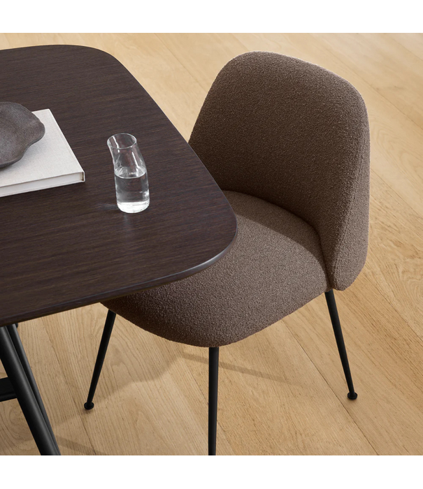 Wendelbo Vector Eettafel donkerbruin eiken, zwart voet