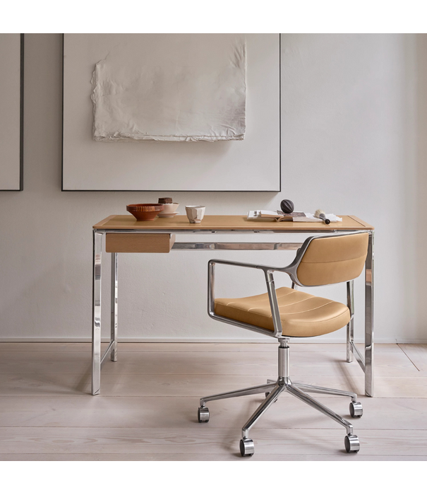 Vipp  Vipp 430 Studio Desk met lade