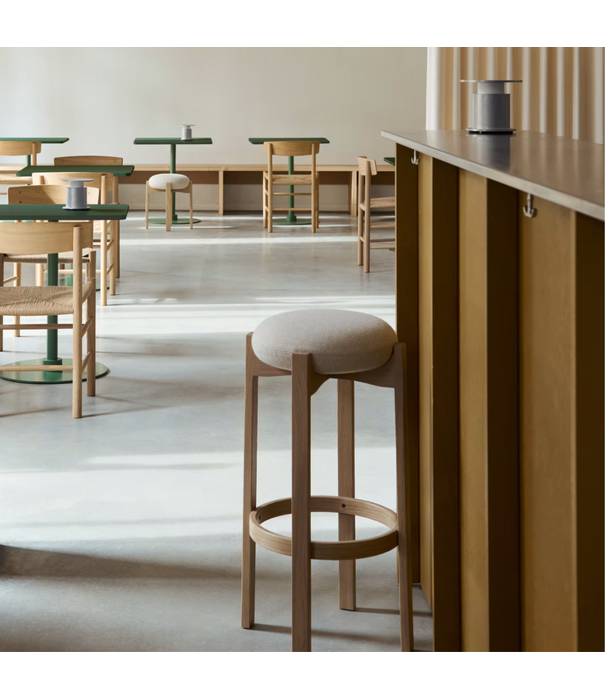 Fredericia  Model 6830,  Pioneer Counter Barkruk