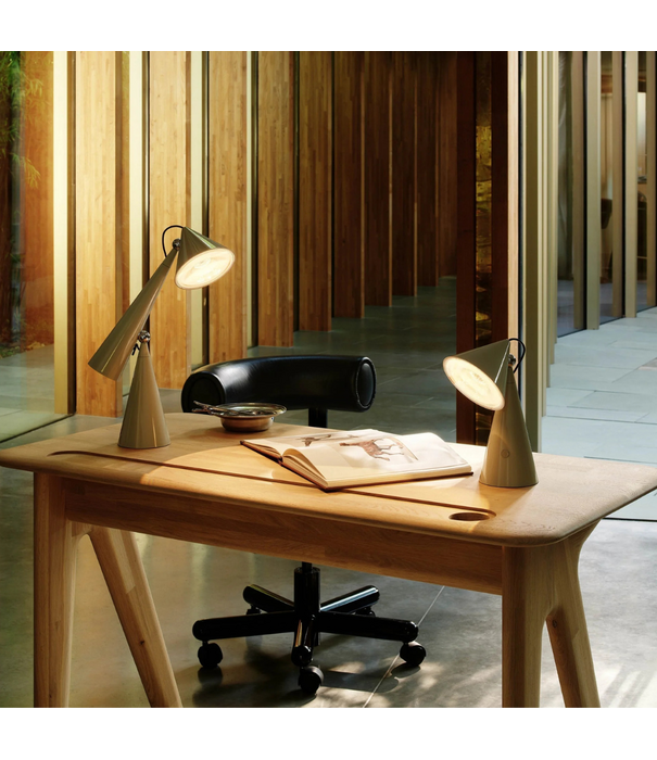 Tom Dixon  Pose Portable Lamp high gloss putty