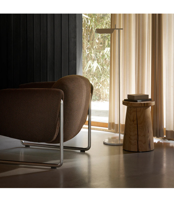 Wendelbo Odette Lounge Stoel Kumo 380 bruin, stalen voet