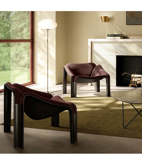 Gubi  F300 Lounge Chair Alpaca Alto, brown base