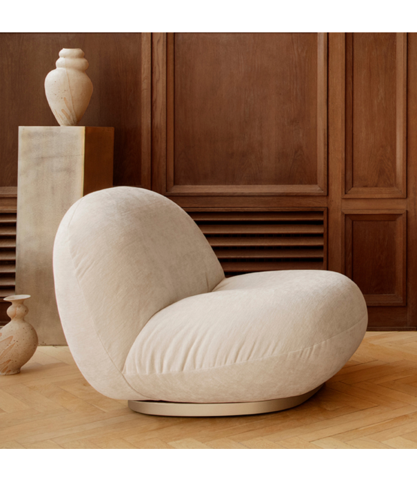 Gubi  Pacha Lounge Stoel Karakorum 001 - pearl gold return swivel - Sale