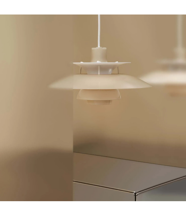 Louis Poulsen  PH 5 Hanglamp 320 opaal pale blue