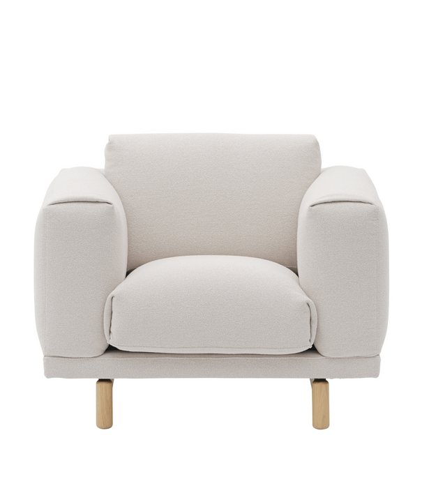 Muuto  Rest Lounge Stoel Acca 121, eiken onderstel