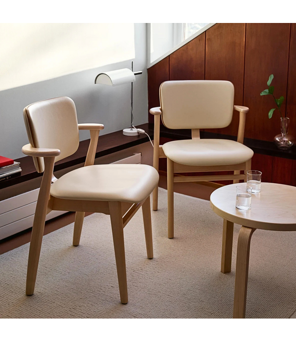 Artek  Aalto 90D Salontafel berken