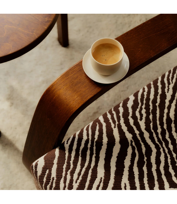 Artek  Aalto Armchair 400 Tank,  black birch, Black Elegance leather