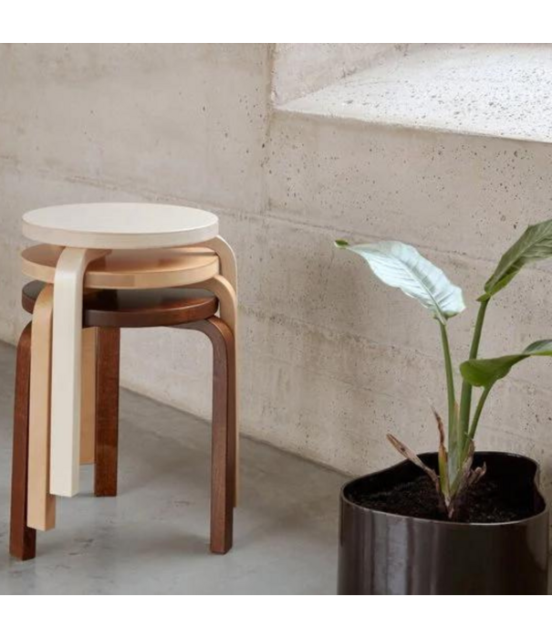 Artek  Stool 60 Kruk berken, Zebra bruin / wit