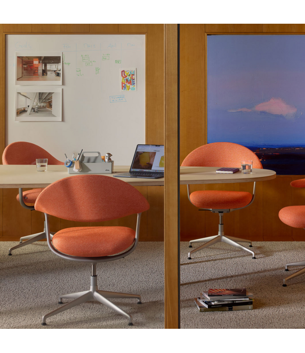 Vitra  Mynt Soft Chair 4 star base soft light, Nubia ivory / forest