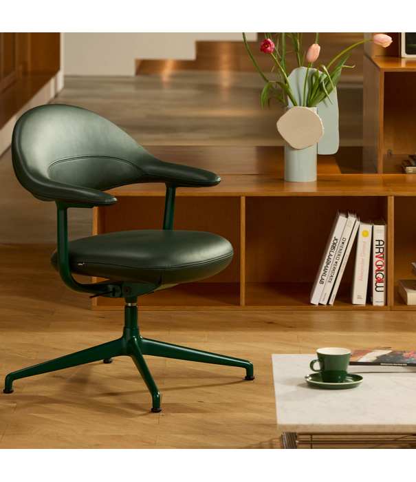 Vitra  Mynt Soft Chair 4 star base soft light, Nubia ivory / forest
