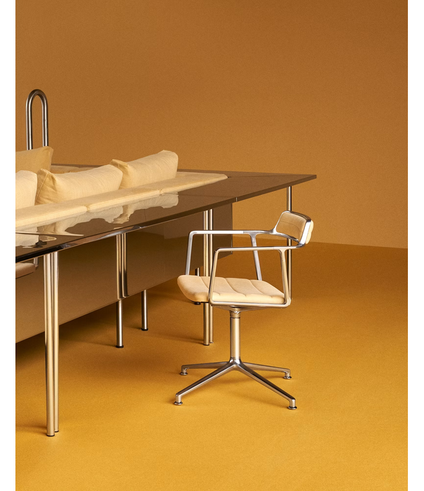 Vipp  453 Swivel Chair with gliders – Mesura Edition Yellow