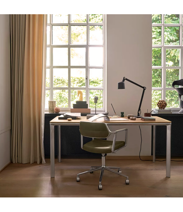 Vipp  432 Bureau licht eiken, camel leer