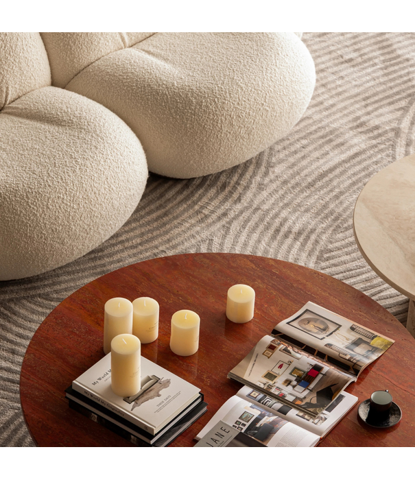 Gubi  Pacha Lounge Stoel Dora Boucle, pearl gold fixed voet