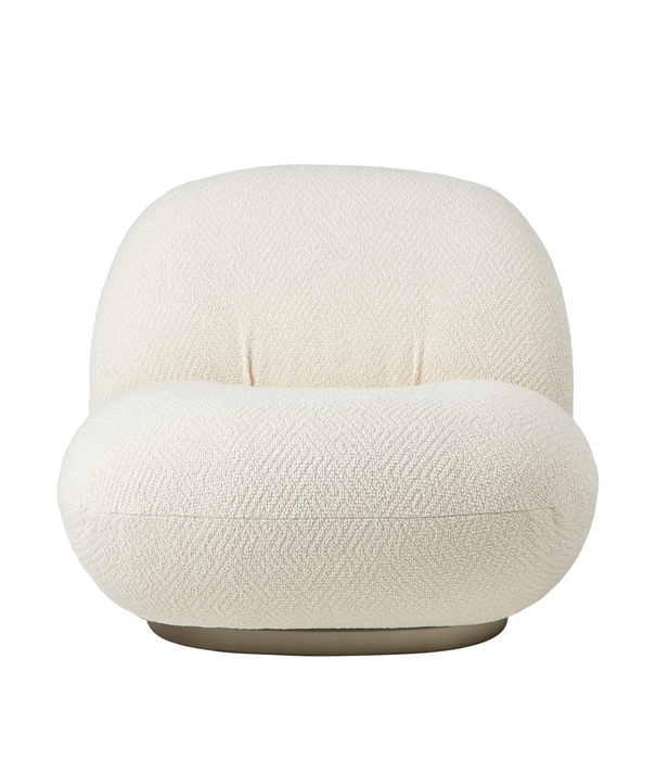 Gubi  Pacha Lounge Stoel Dora Boucle, pearl gold fixed voet
