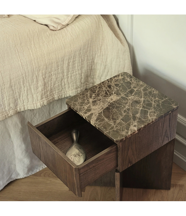 Gejst Tava Side Table oak, marble w. drawer