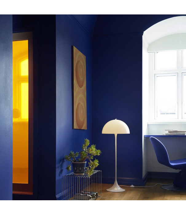 Louis Poulsen  Panthella 400 Floor Lamp