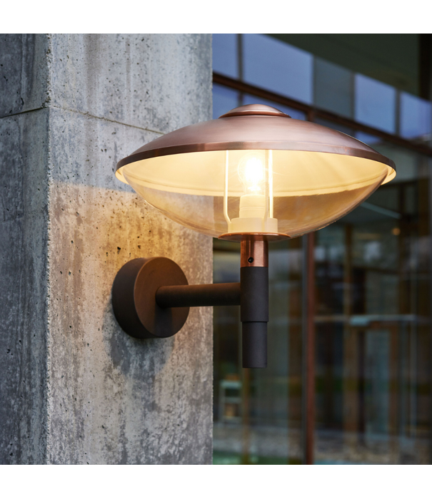 Fritz Hansen HL 410 Outdoor Muurlamp koper