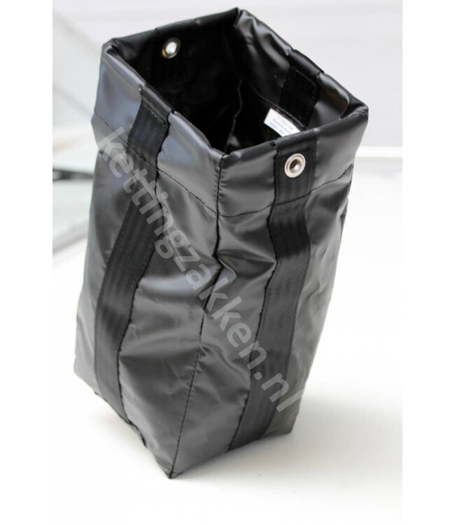 Kettingzakken.nl Zeer sterke kettingopvangzak voor Cyberhoist. Afmetingen 22 x 19 cm, Lengte 45 cm.