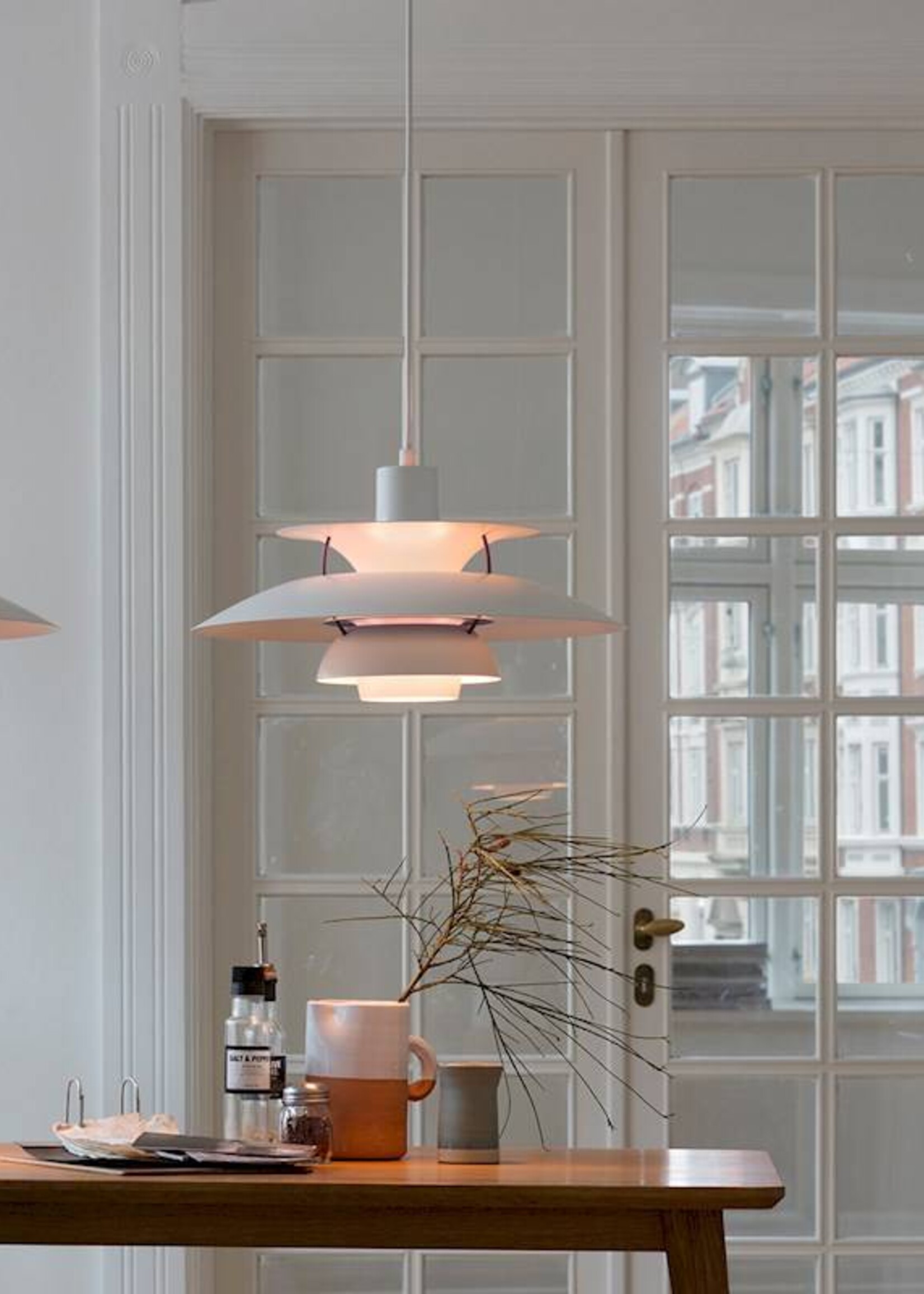 Louis Poulsen PH 5 hanglamp. Rose