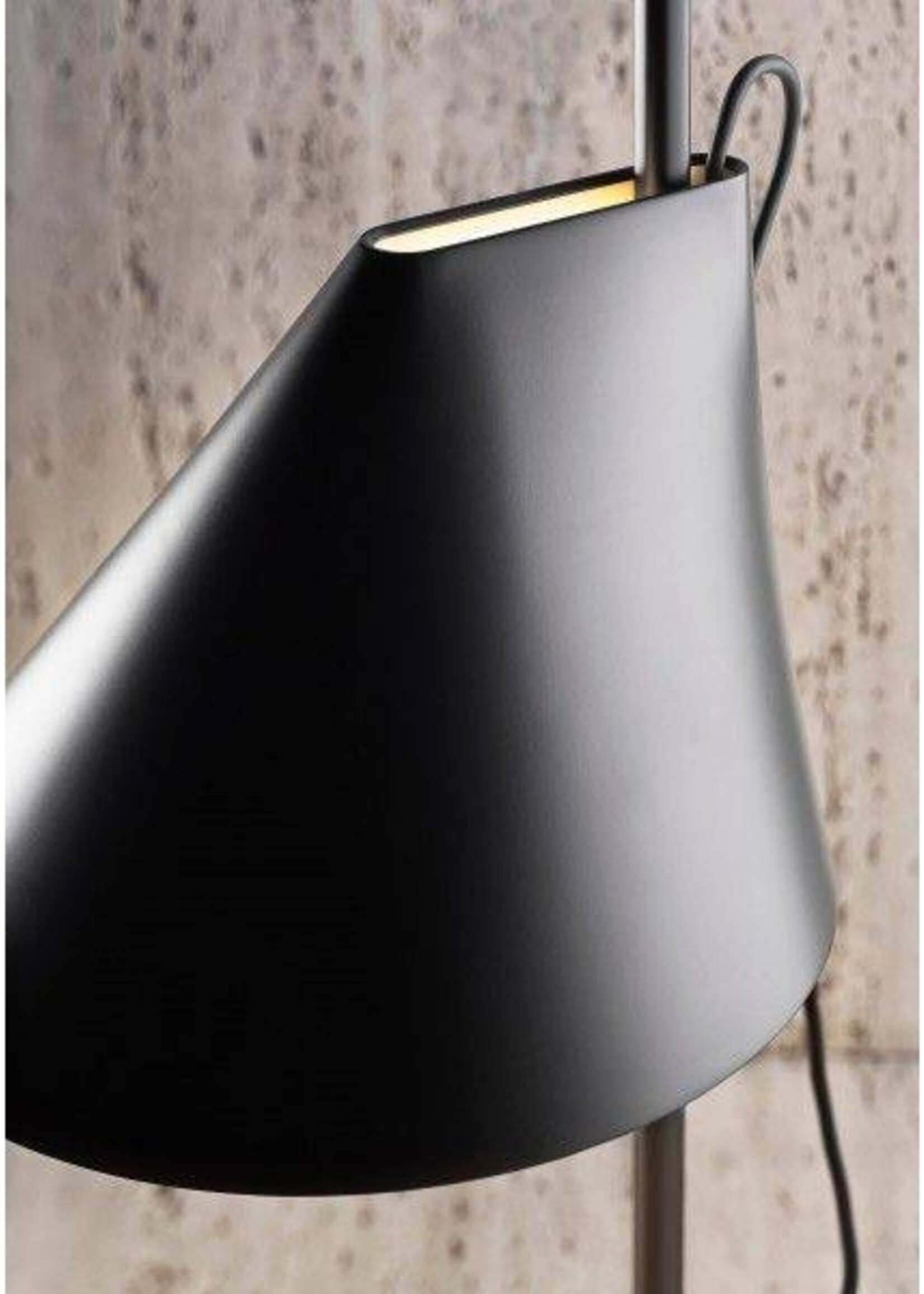 Louis Poulsen Yuh wandlamp