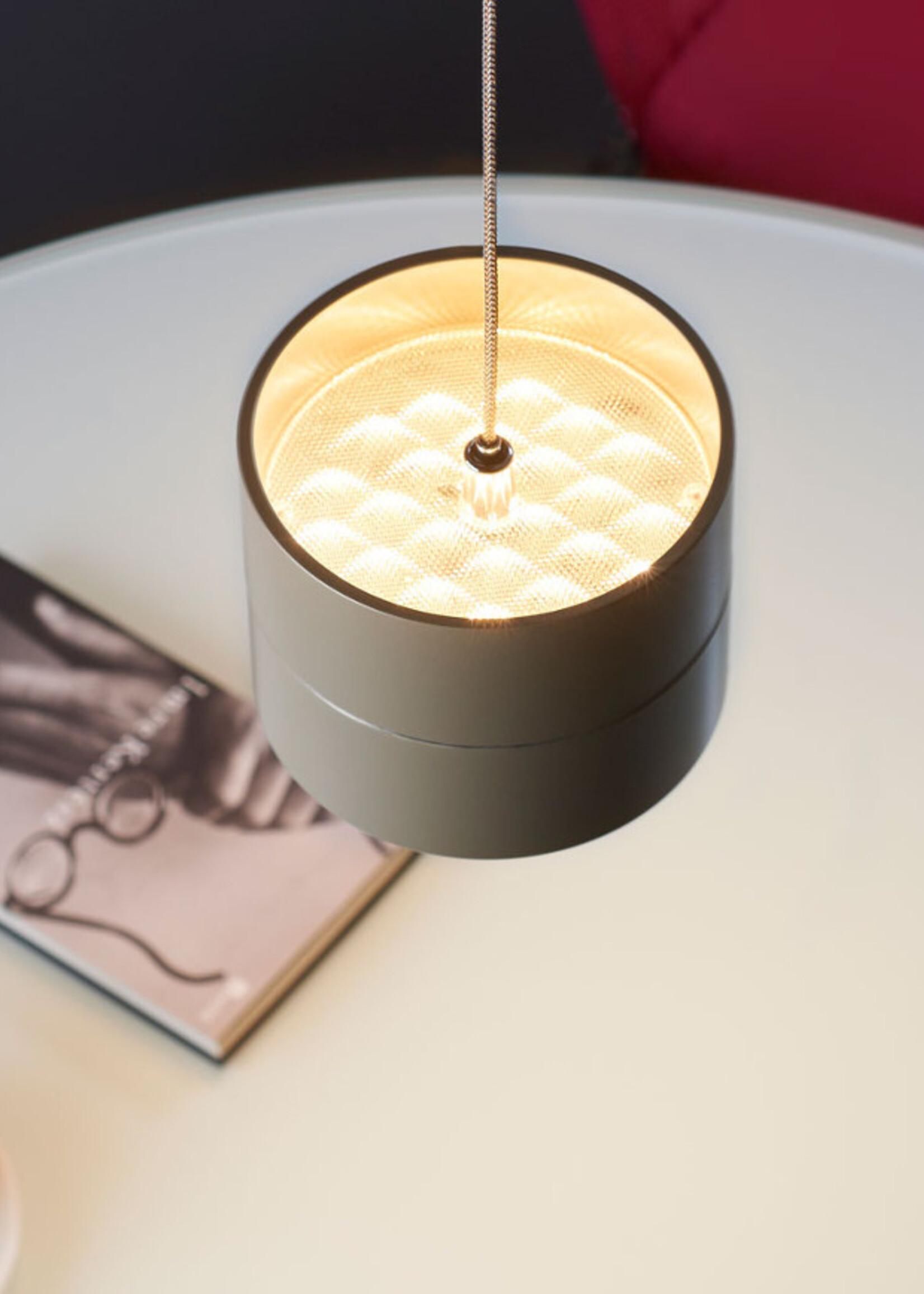 Oligo Tudor S 2 hanglamp met hoogte verstelling