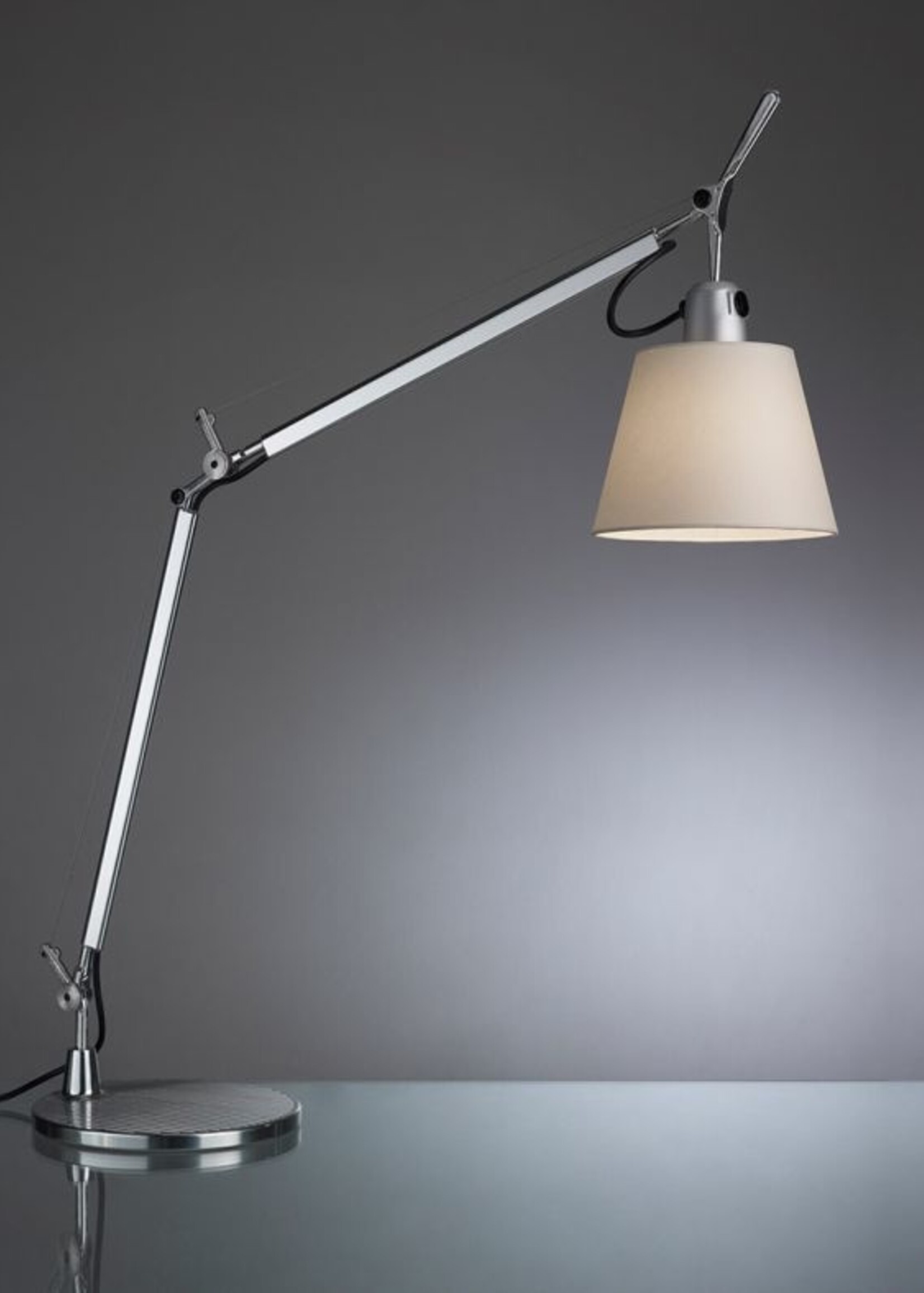 Artemide Tolomeo Basculante tafellamp