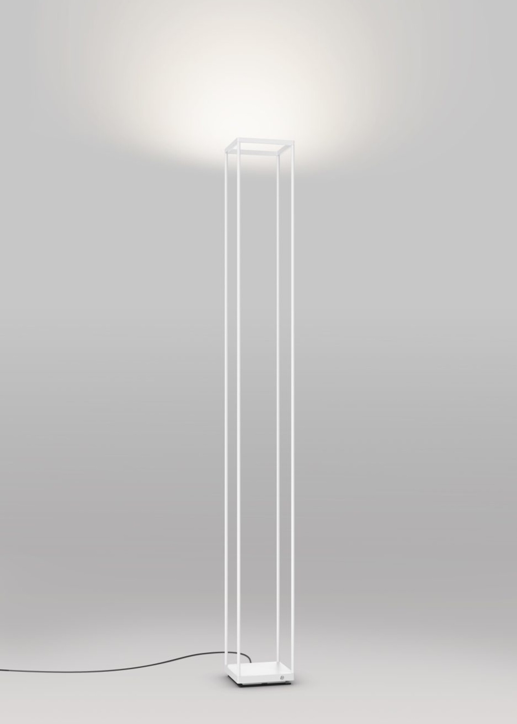 Serien Reflex² vloerlamp. S