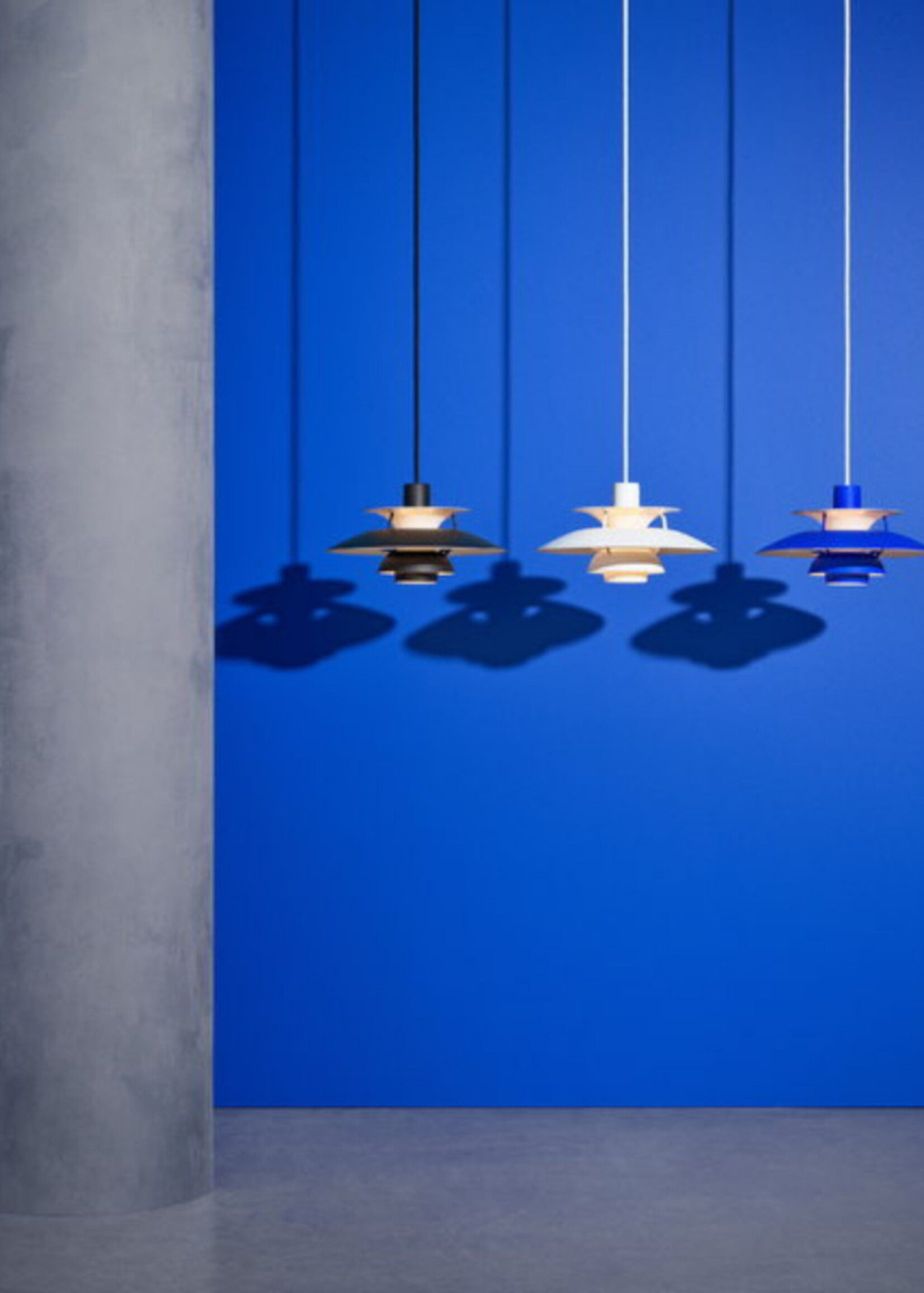 Louis Poulsen PH 5 hanglamp. Monochrome Blue