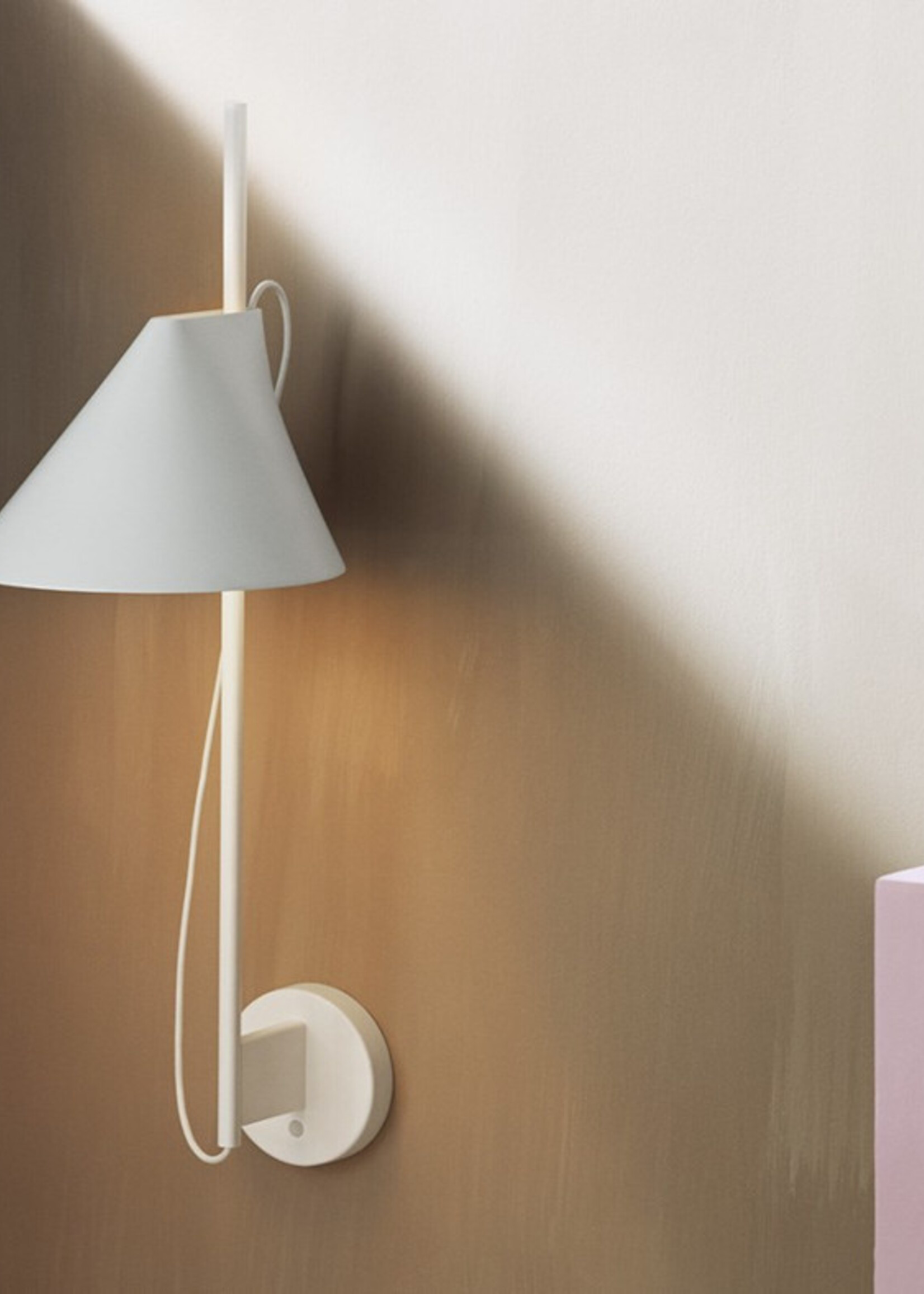 Louis Poulsen Yuh wandlamp