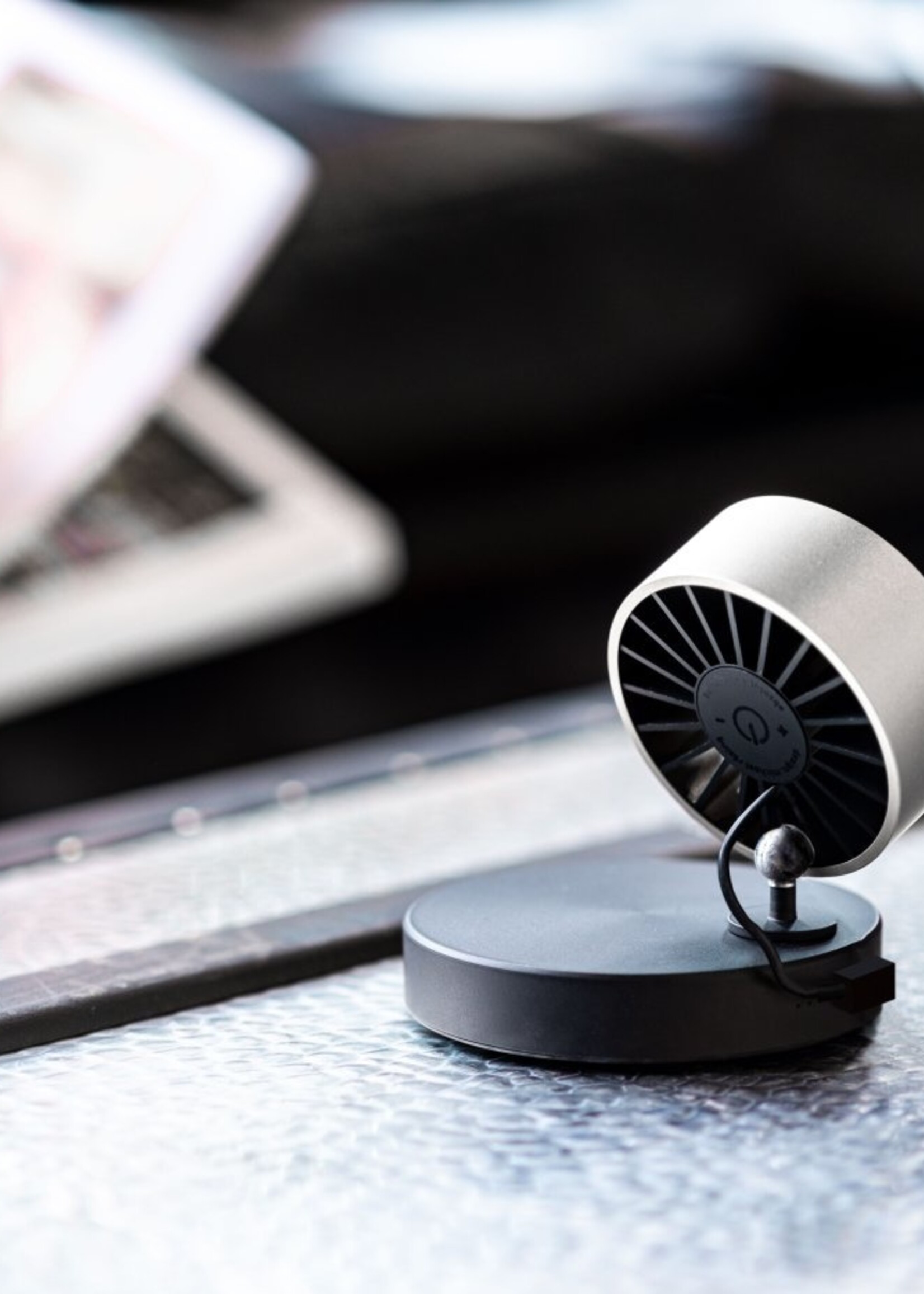Radius design verlichting Basica 938 Mobiiil tafellamp