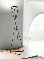 Luceplan Tango vloerlamp. Black