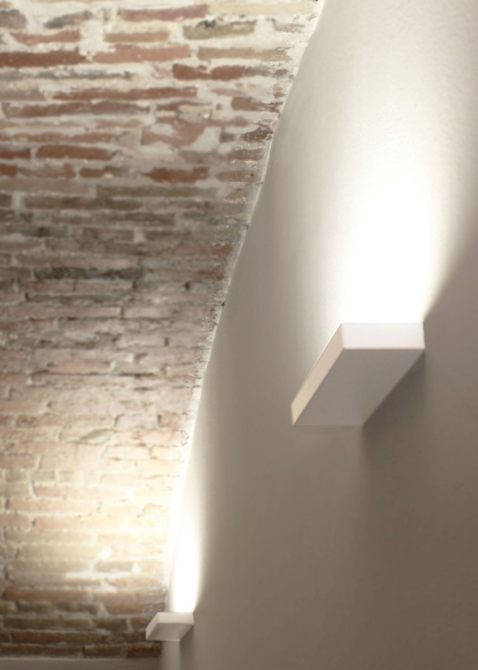 TeamItalia Lighting  Ariell uplight  L30