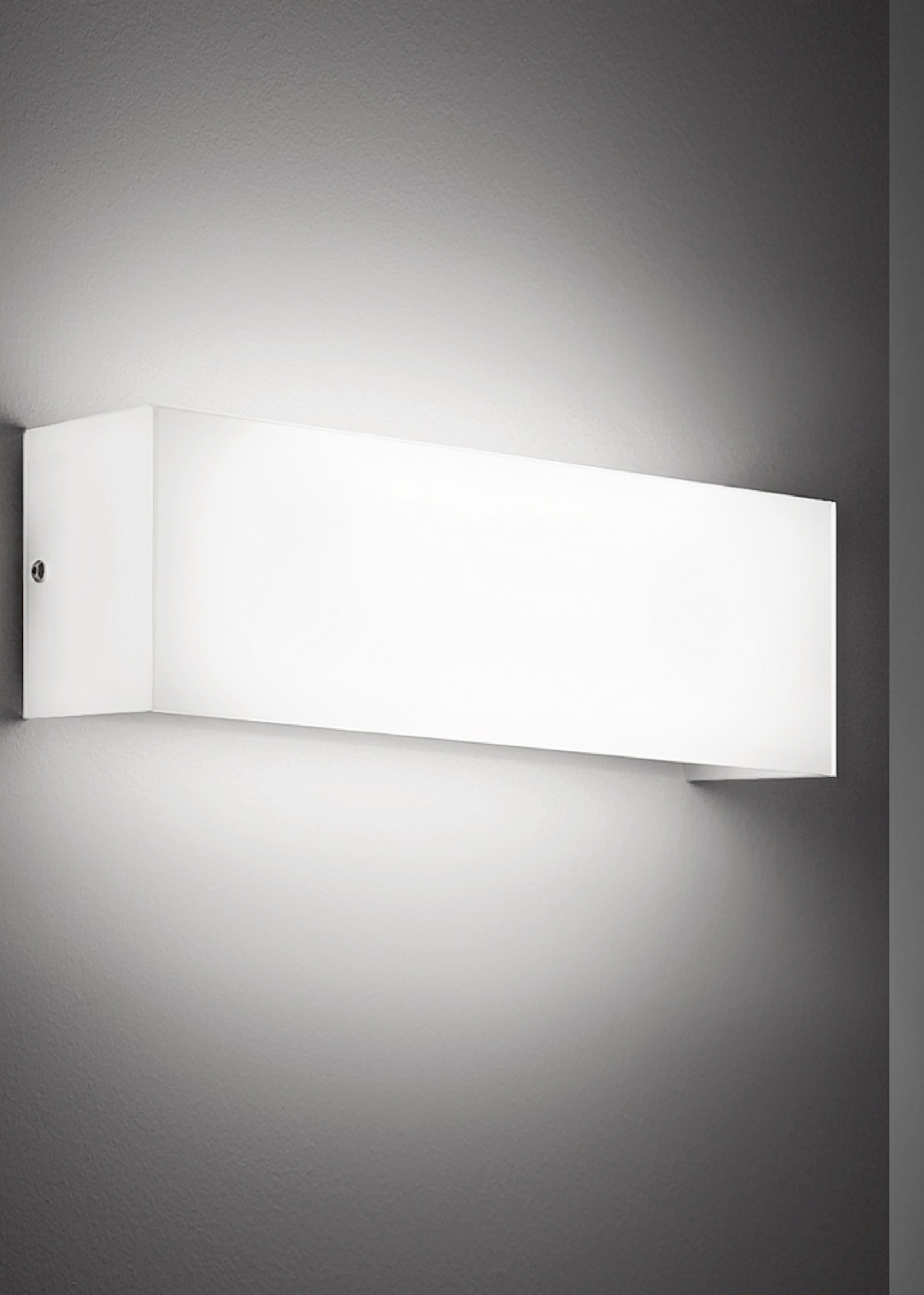 TeamItalia Lighting  Compact omni-light L35