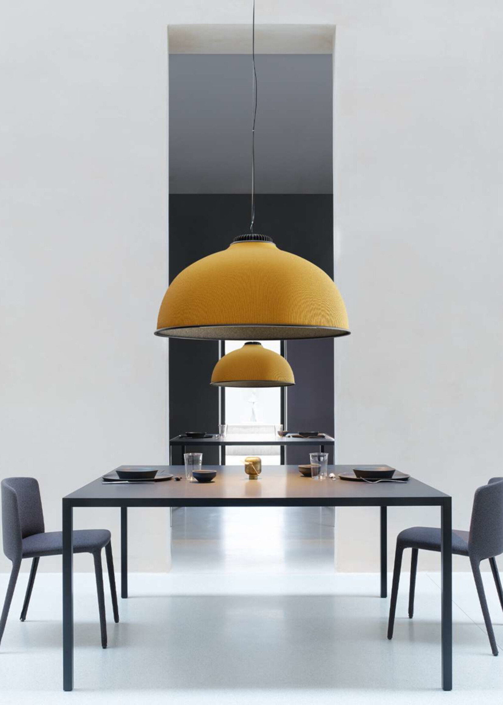 Luceplan Farel hanglamp. Zwart interieur