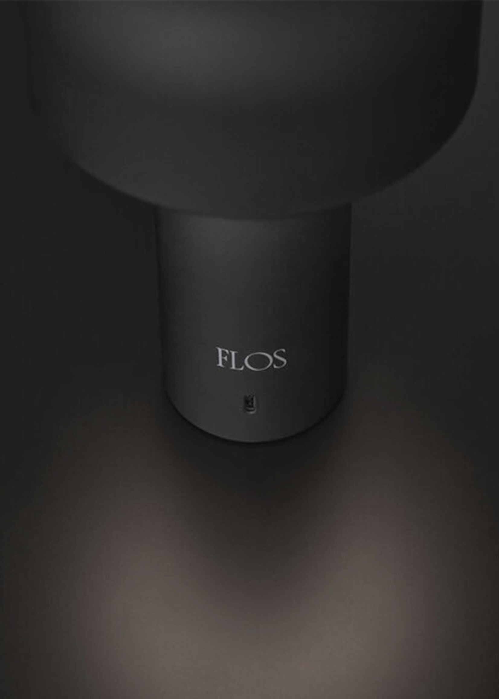 Flos Bellhop tafellamp, Mat Zwart