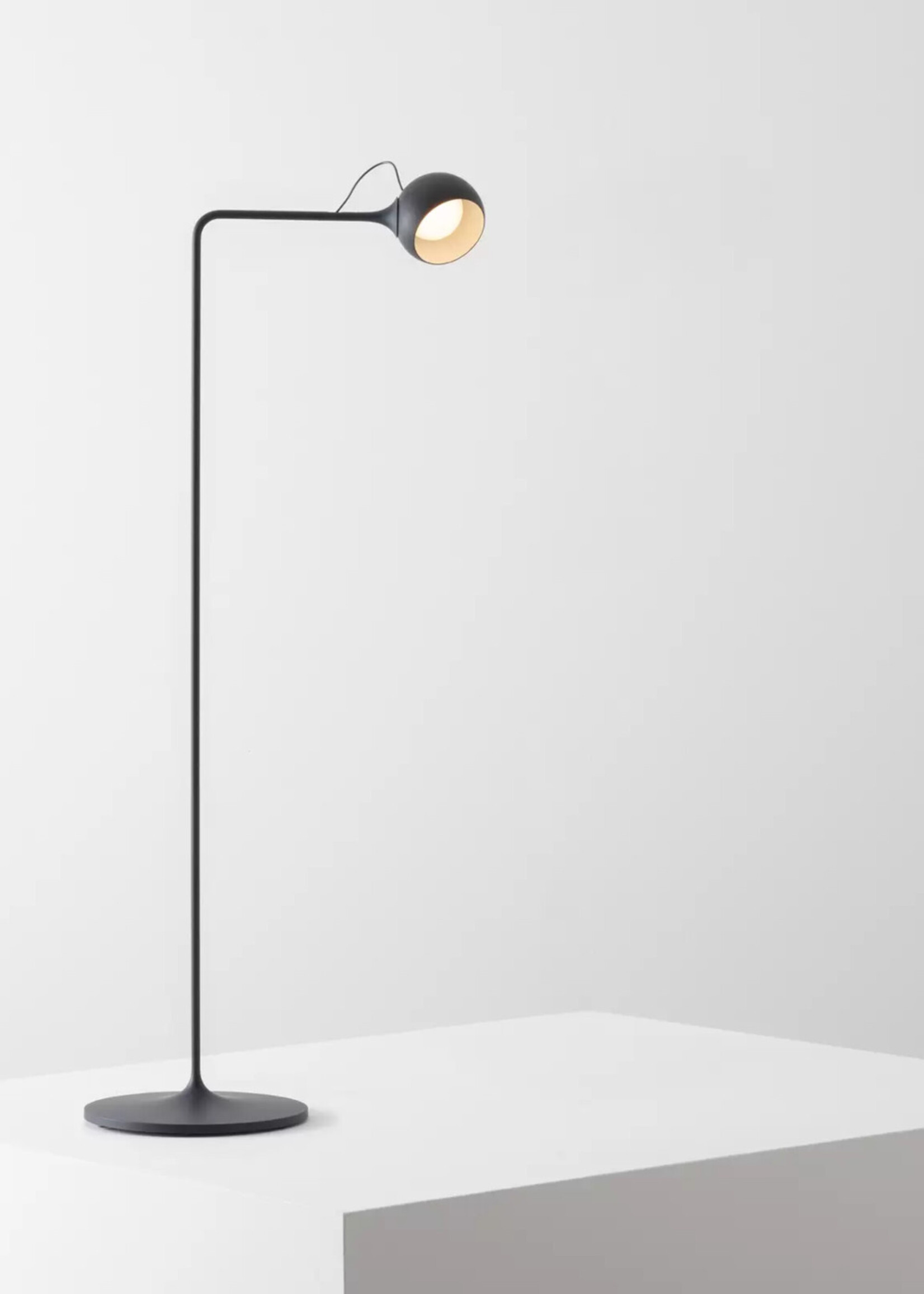 Artemide Ixa reading floor vloerlamp