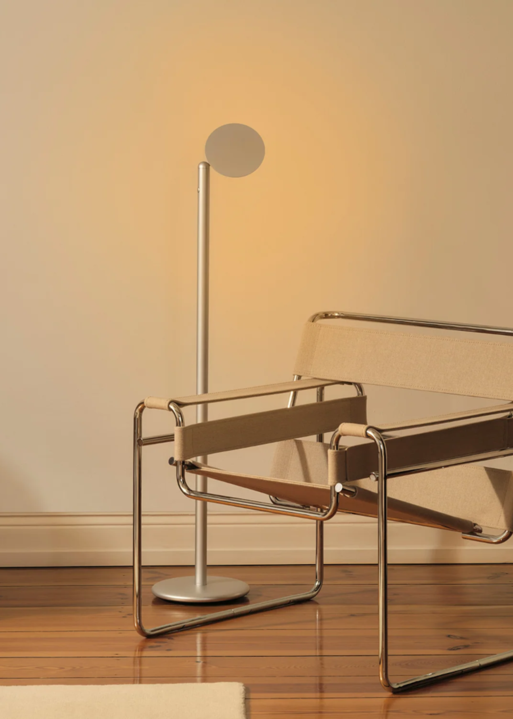 Grau Parrot portable vloerlamp