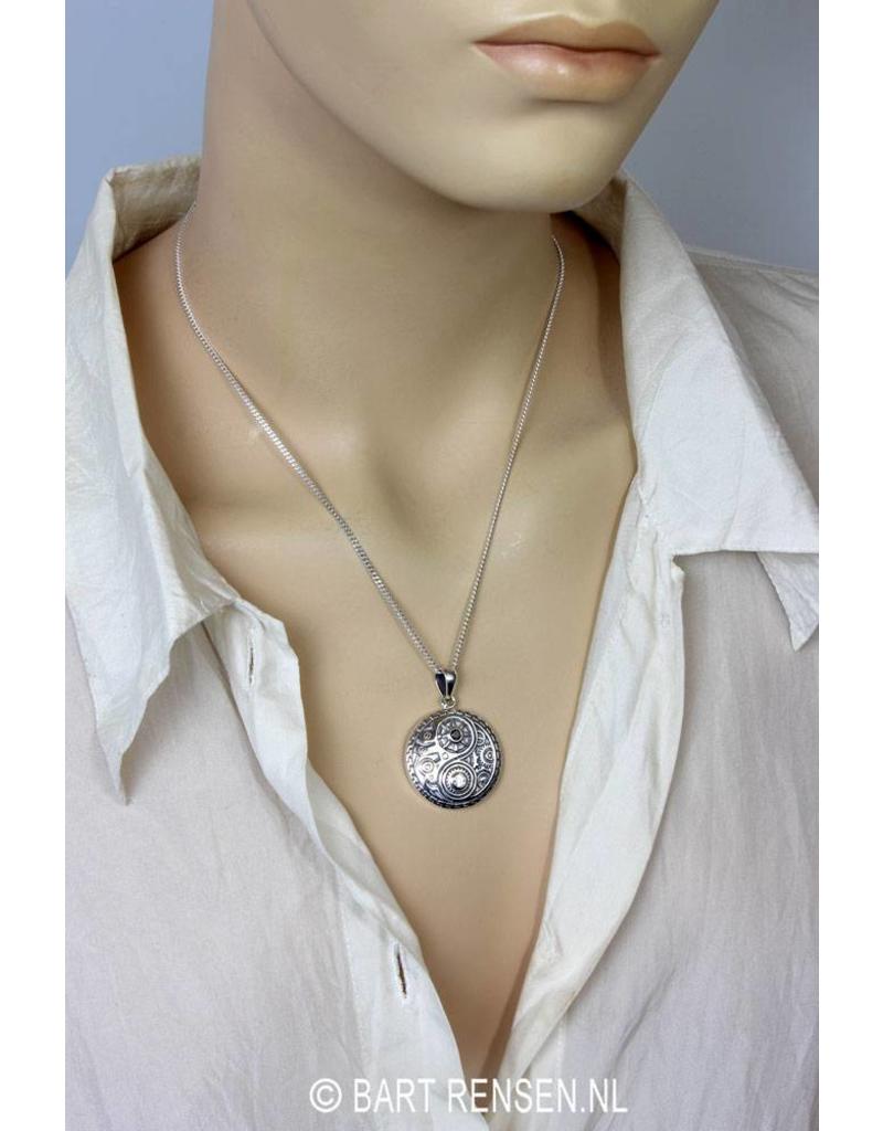 Yin Yang hanger met steentjes - echt zilver
